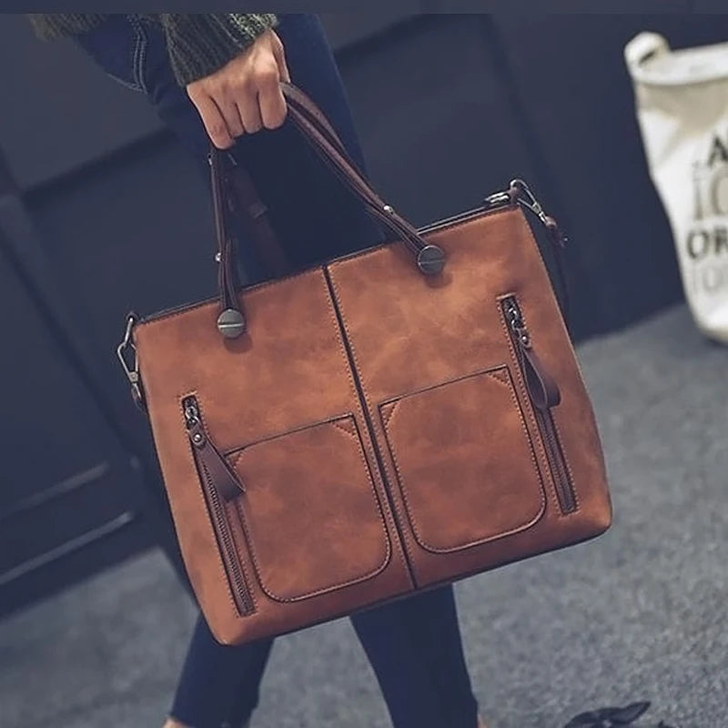 Make a statement with these luxurious handbags for women, crafted from leather and designed to be worn as shoulder bags. Elevate your style with these sac de luxe femme accessories, perfect for a chic and sophisticated look! -