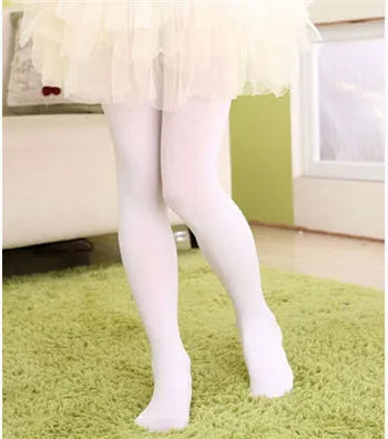 Help your little dancer shine on stage with these ballet dance pantyhose for children—designed for comfort and flexibility for their performances. -