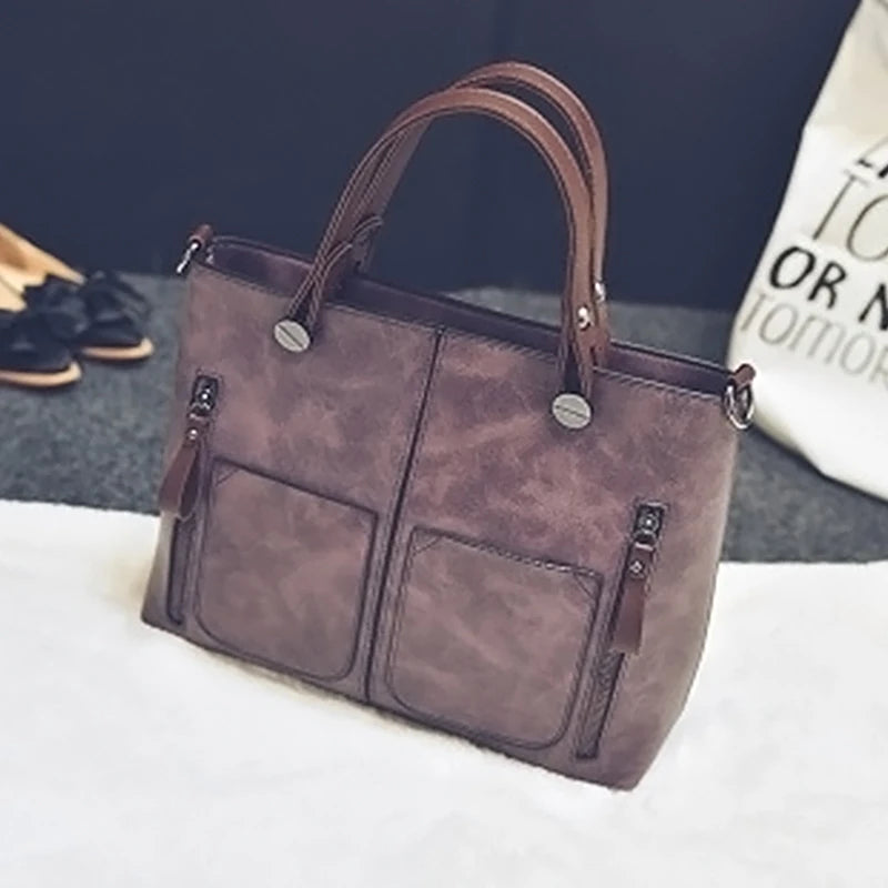 Make a statement with these luxurious handbags for women, crafted from leather and designed to be worn as shoulder bags. Elevate your style with these sac de luxe femme accessories, perfect for a chic and sophisticated look! -