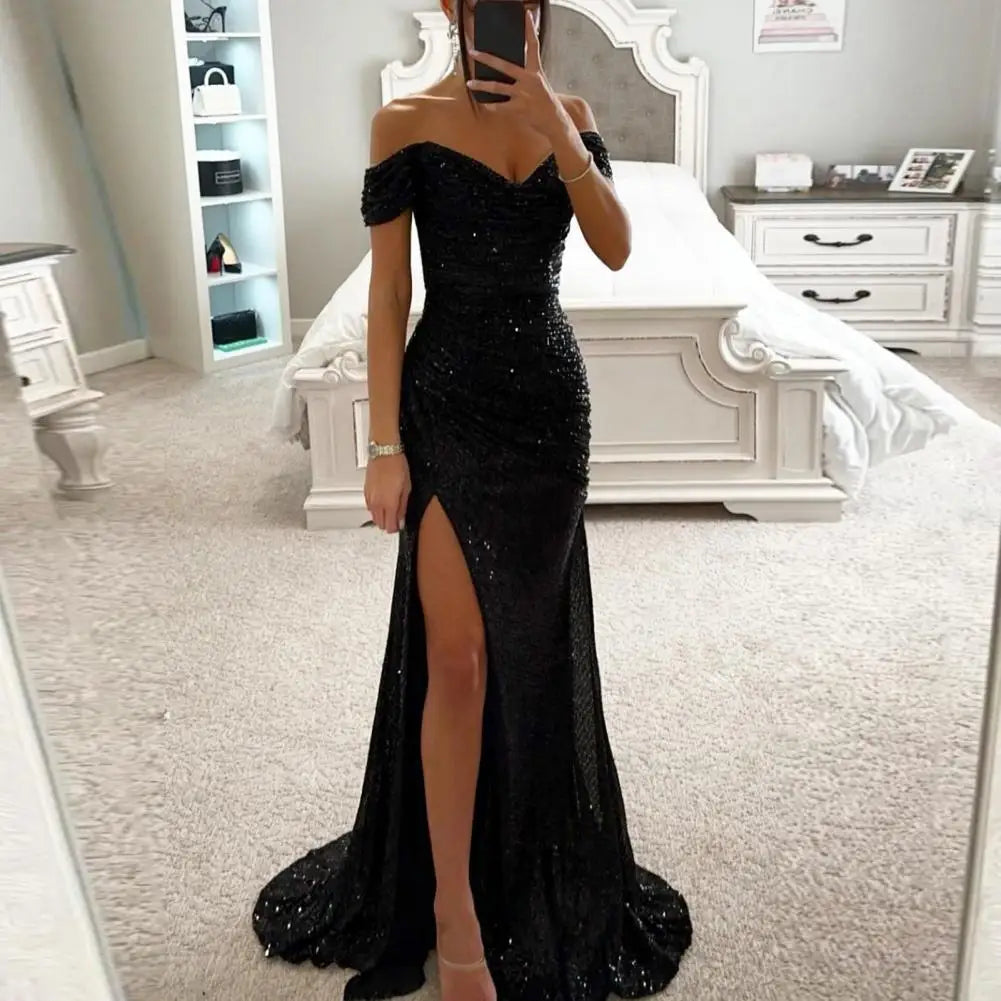 Dazzle in style with this sequin pleated maxi dress featuring short sleeves and a waist-tight silhouette—perfect for showcasing sophistication and glamour! -