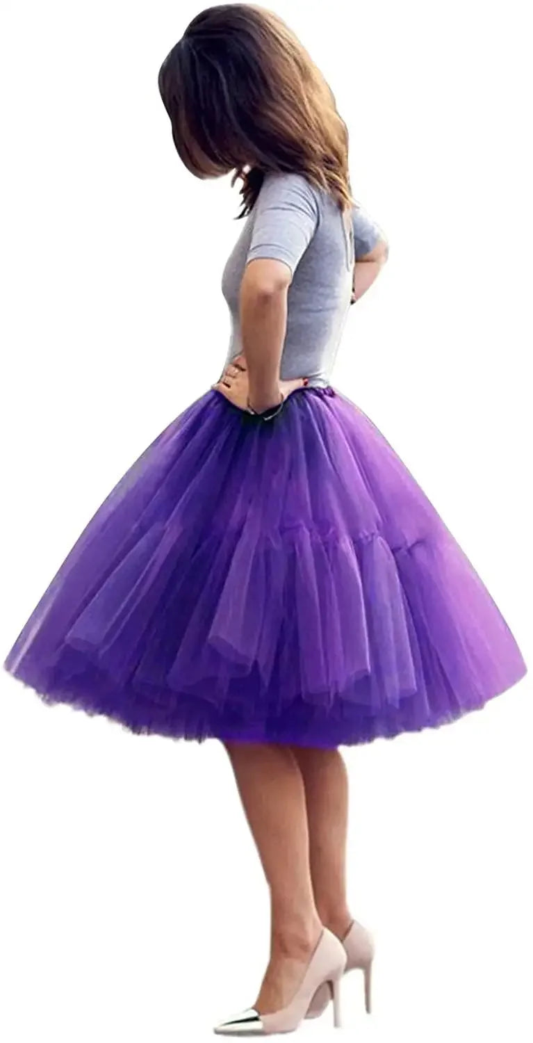 Add volume and elegance to your outfit with this knee-length underskirt—perfect for enhancing dresses and skirts for a fuller look! -