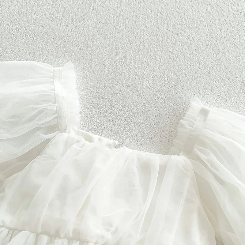 Dress your toddler in sweet style with this new baby lace dress featuring a big bowknot and short sleeves—perfect for special occasions! -