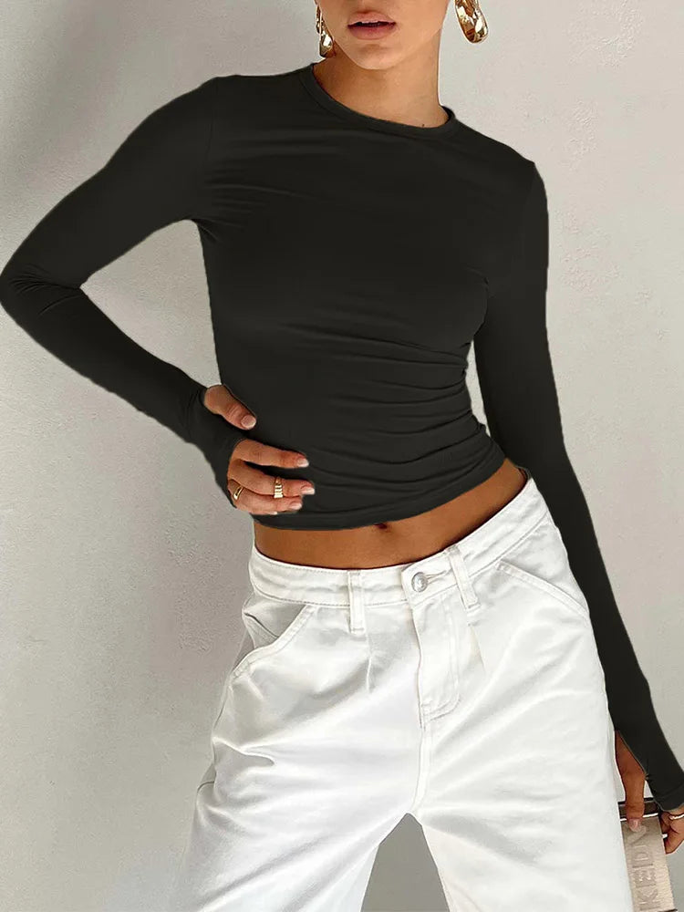 Upgrade your casual look with this fashionable women's long sleeve crew neck t-shirt—a versatile and stylish addition to your wardrobe! -
