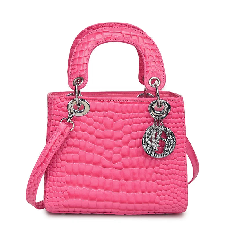 Make a style statement with this fashionable business tote bag designed for women. Featuring a touch of luxury, this bag is the perfect accessory to complement your professional look while adding a touch of elegance and sophistication. -