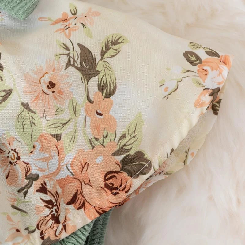 Dress your baby girl in adorable comfort with this striped cotton jumpsuit featuring a sweet bowknot—perfect for newborns! -