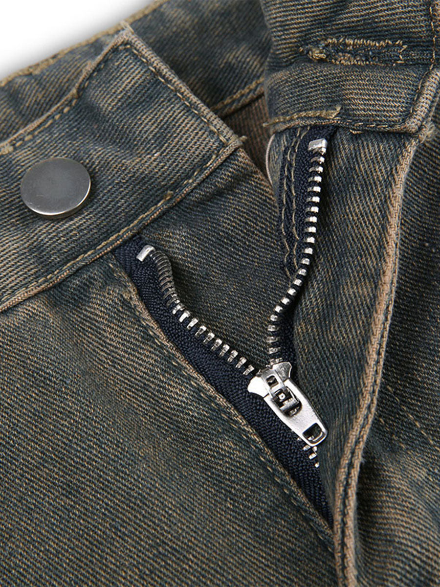 Rock the retro vibe with these baggy distressed low-rise vintage denim pants—loose, patched, and perfect for a cool mom style! -