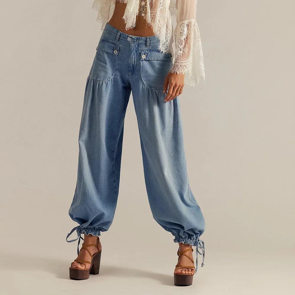 Own the streets this autumn with these high-waist baggy denim jeans for women—stylish streetwear with ultimate comfort! -
