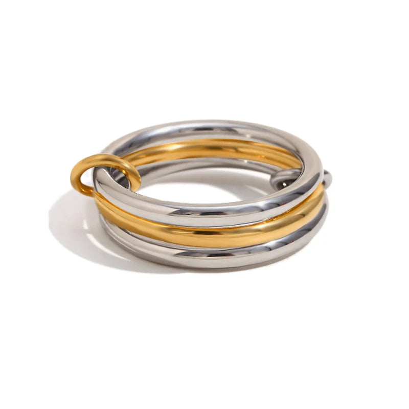 A Niche Two-Color Four-Ring -