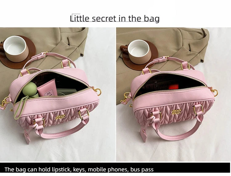Stay stylish and organized with this new women's small square bag. With a versatile design that allows for multiple carrying options, this crossbody tote is perfect for daily use, providing both fashion and functionality in one chic accessory. -