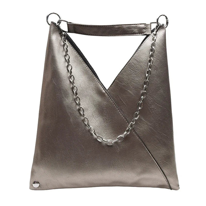 Make a statement with these luxurious fashion leather handbags for women. These handbags exude elegance and style, perfect for adding a touch of sophistication to any outfit! -