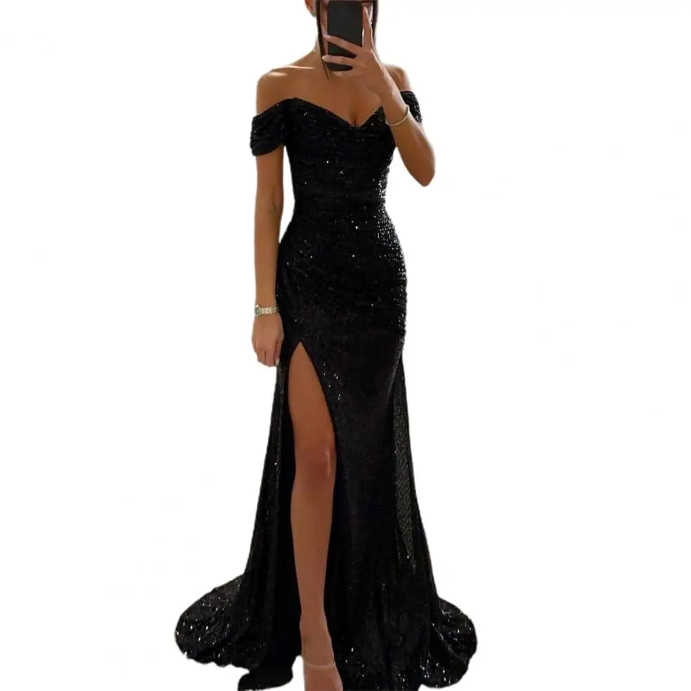 Dazzle in style with this sequin pleated maxi dress featuring short sleeves and a waist-tight silhouette—perfect for showcasing sophistication and glamour! -