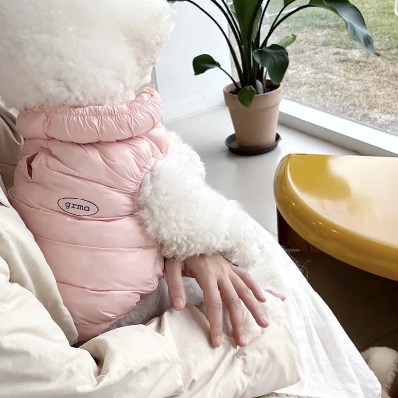 Keep your pet warm and fashionable with this soft cotton coat—a cozy and stylish addition to your pet's wardrobe! -