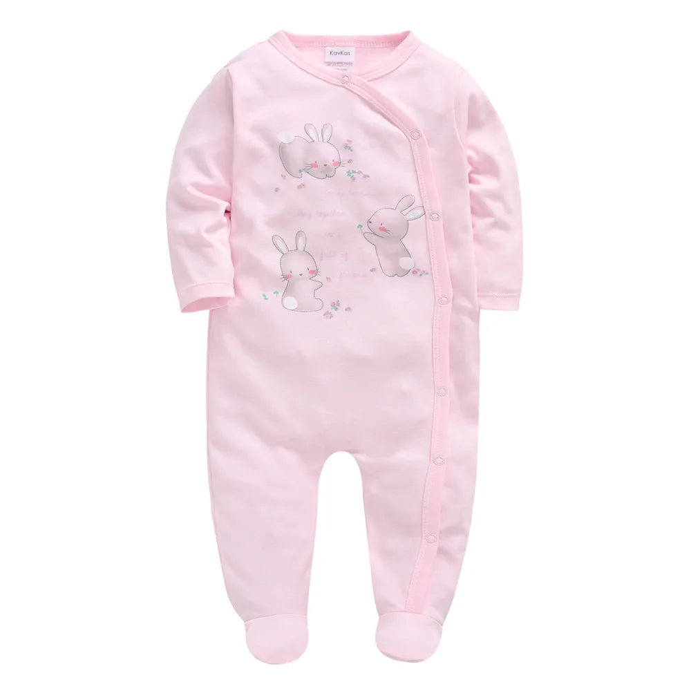 Keep your baby girl cozy this autumn with long a sleeve romper—featuring a cute rabbit design and soft cotton fabric, perfect for ages 0-12 months! -