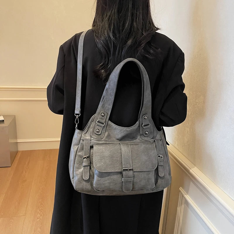 Make a statement with these luxurious handbags for women, crafted from leather and designed to be worn as shoulder bags. Elevate your style with these sac de luxe femme accessories, perfect for a chic and sophisticated look! -