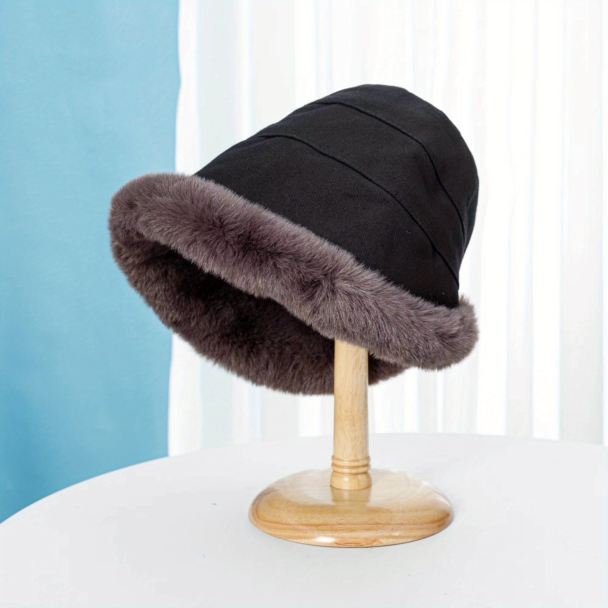 Stay warm and cozy in style with this winter thermal bucket hat! -