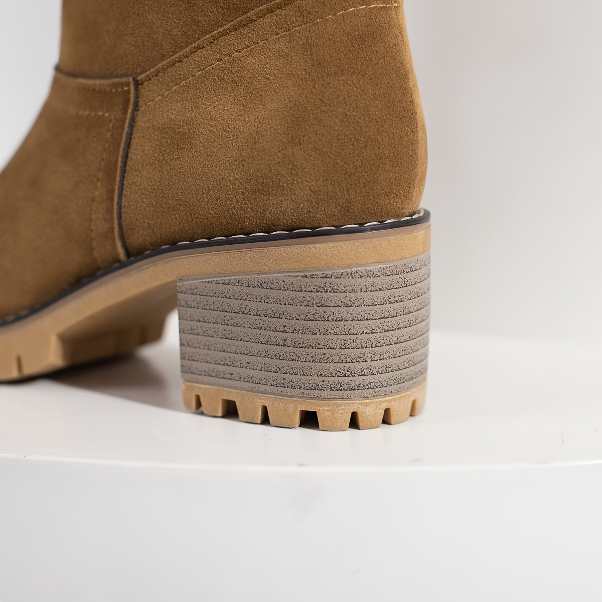Step into cozy luxury with these warm faux fur-lined women's boots! -