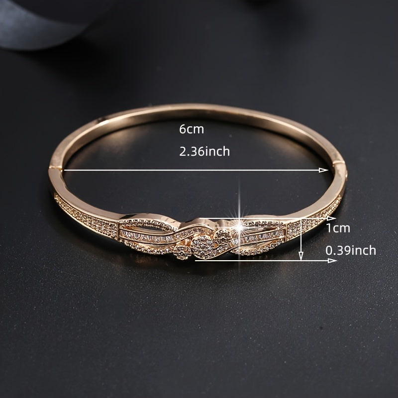 Women's Elegant Golden-Tone Bracelet - Interlocking Loop Design with Sparkling Accent Stones, Everyday & Party Jewelry for Formal Casual Outfits - Year-Round Luxury Accessory, Synthetic Zirconia Stone Embellishments, Highend -