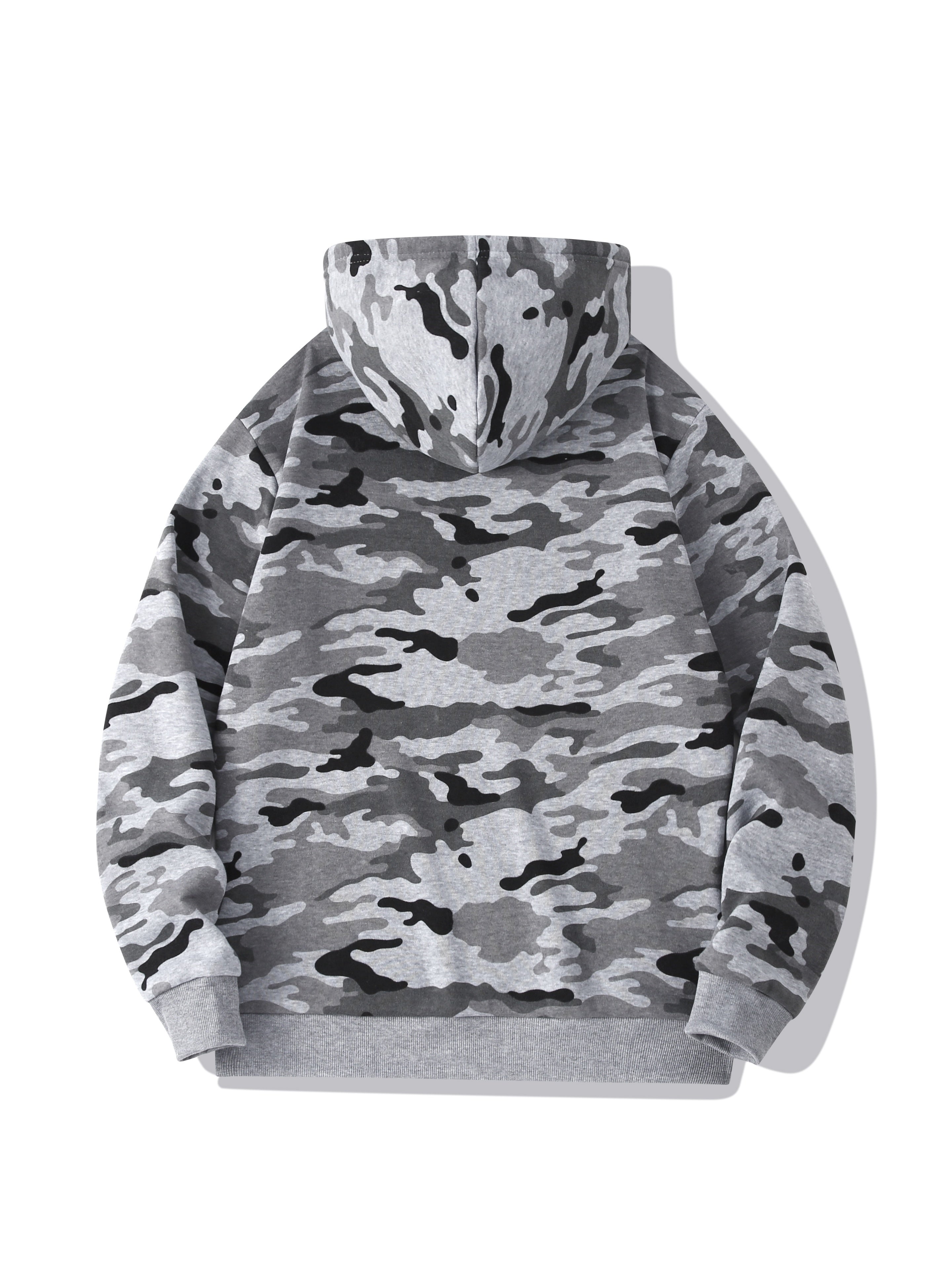 Stay cozy and cool in this hooded men's camouflage loose pullover fleece! -