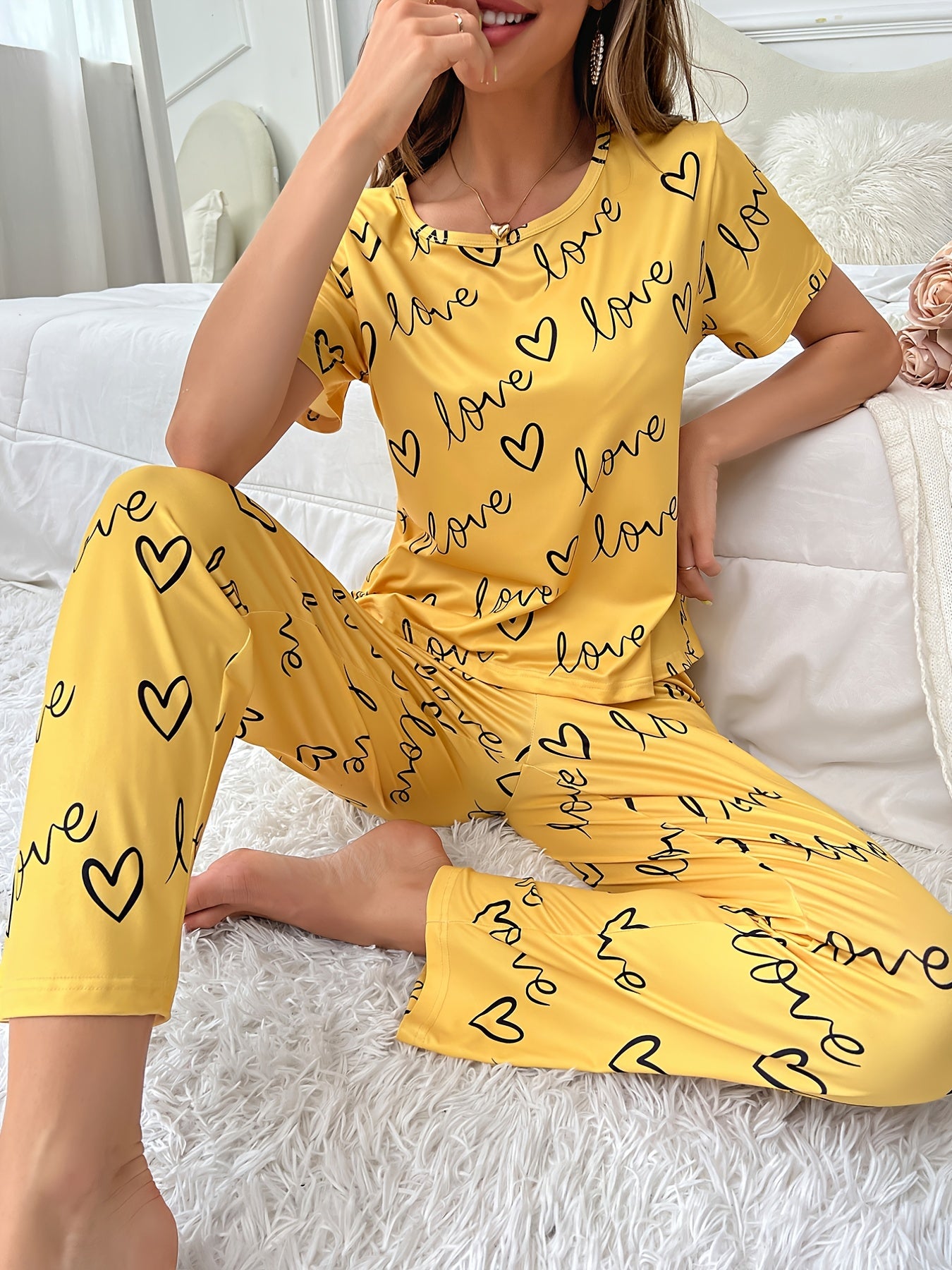 Women's casual pajamas Stay comfy and relaxed with these women's casual home clothes—perfect for lounging in style! -