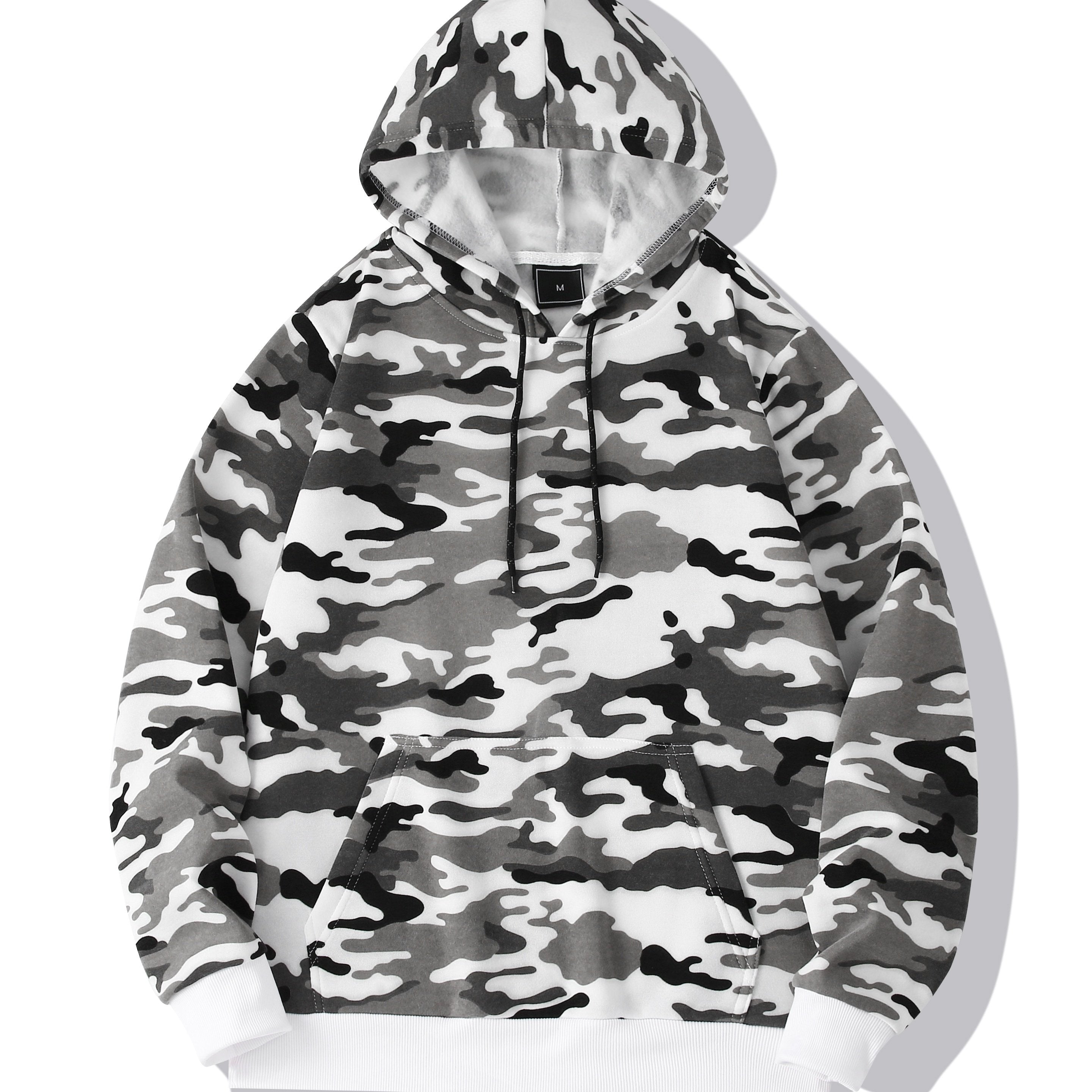 Stay cozy and cool in this hooded men's camouflage loose pullover fleece! -