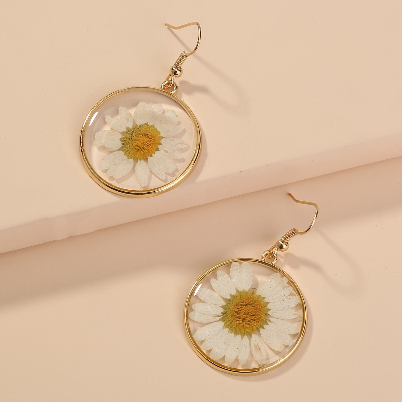Nickle-Free Copper Dangle Earrings - Nooxian Elegant White Chrysanthemum - Boho Vacation Style with Golden-Tone Finish, Perfect for Everyday & Getaways -