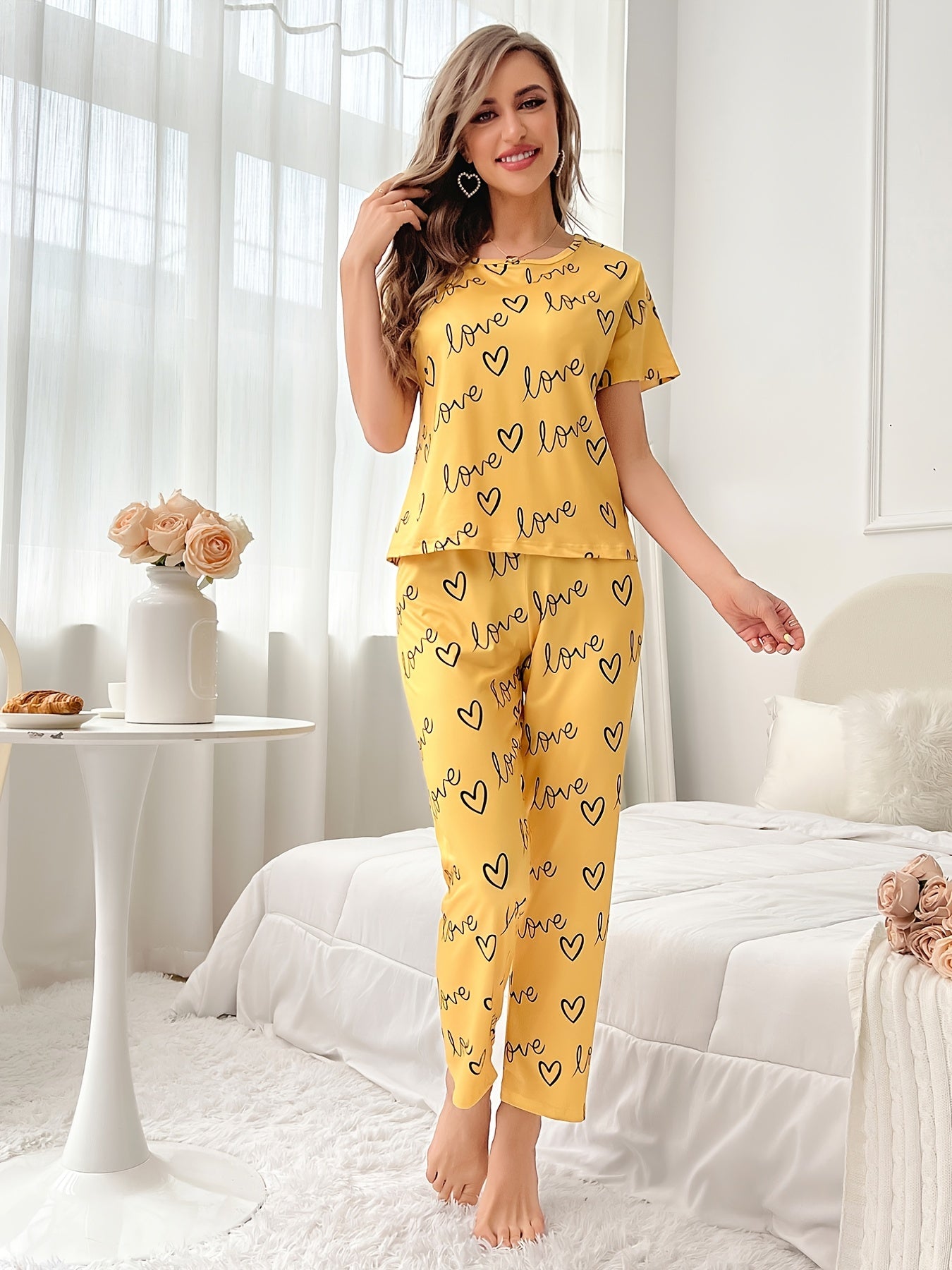 Women's casual pajamas Stay comfy and relaxed with these women's casual home clothes—perfect for lounging in style! -