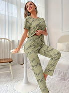 Women's casual pajamas Stay comfy and relaxed with these women's casual home clothes—perfect for lounging in style! -