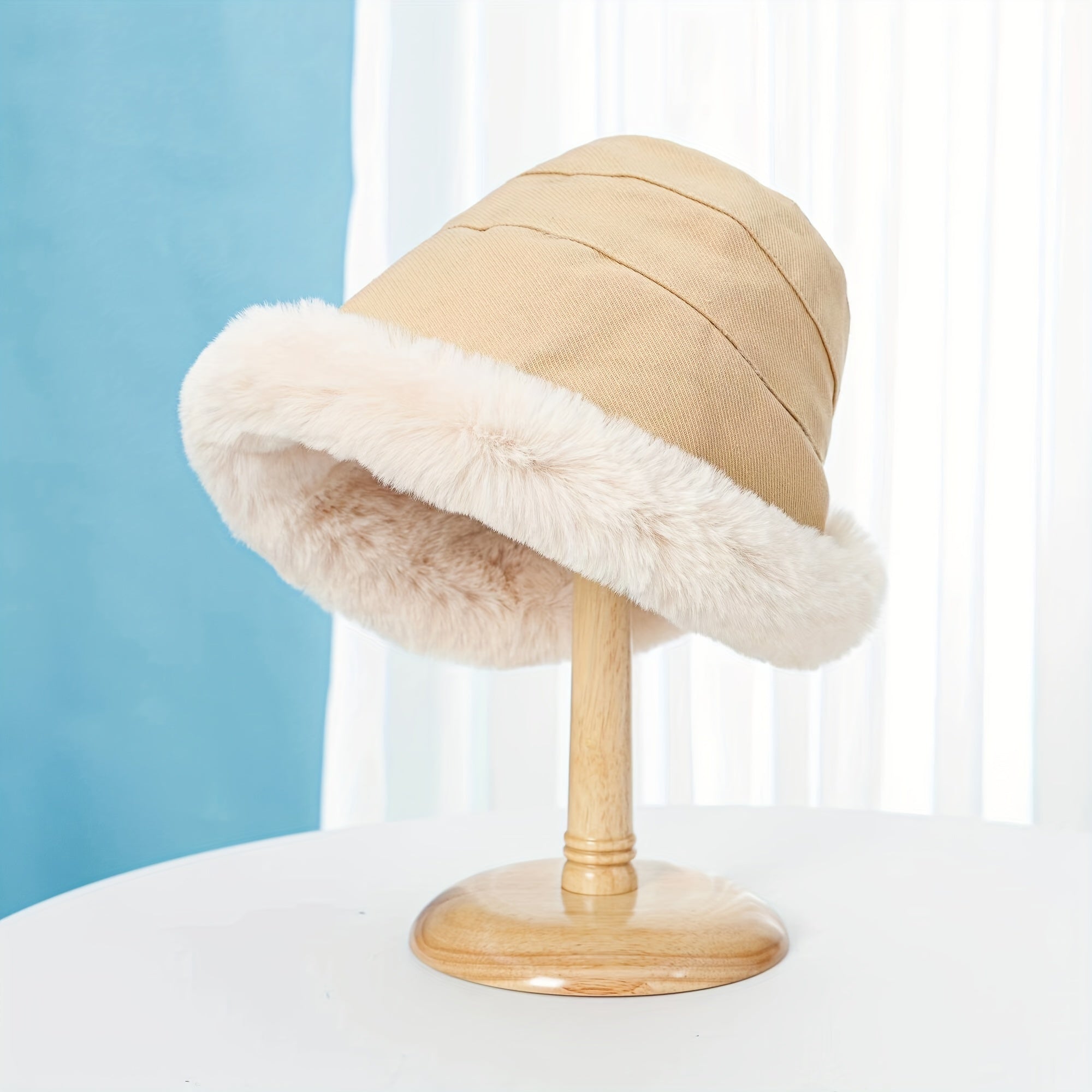 Stay warm and cozy in style with this winter thermal bucket hat! -