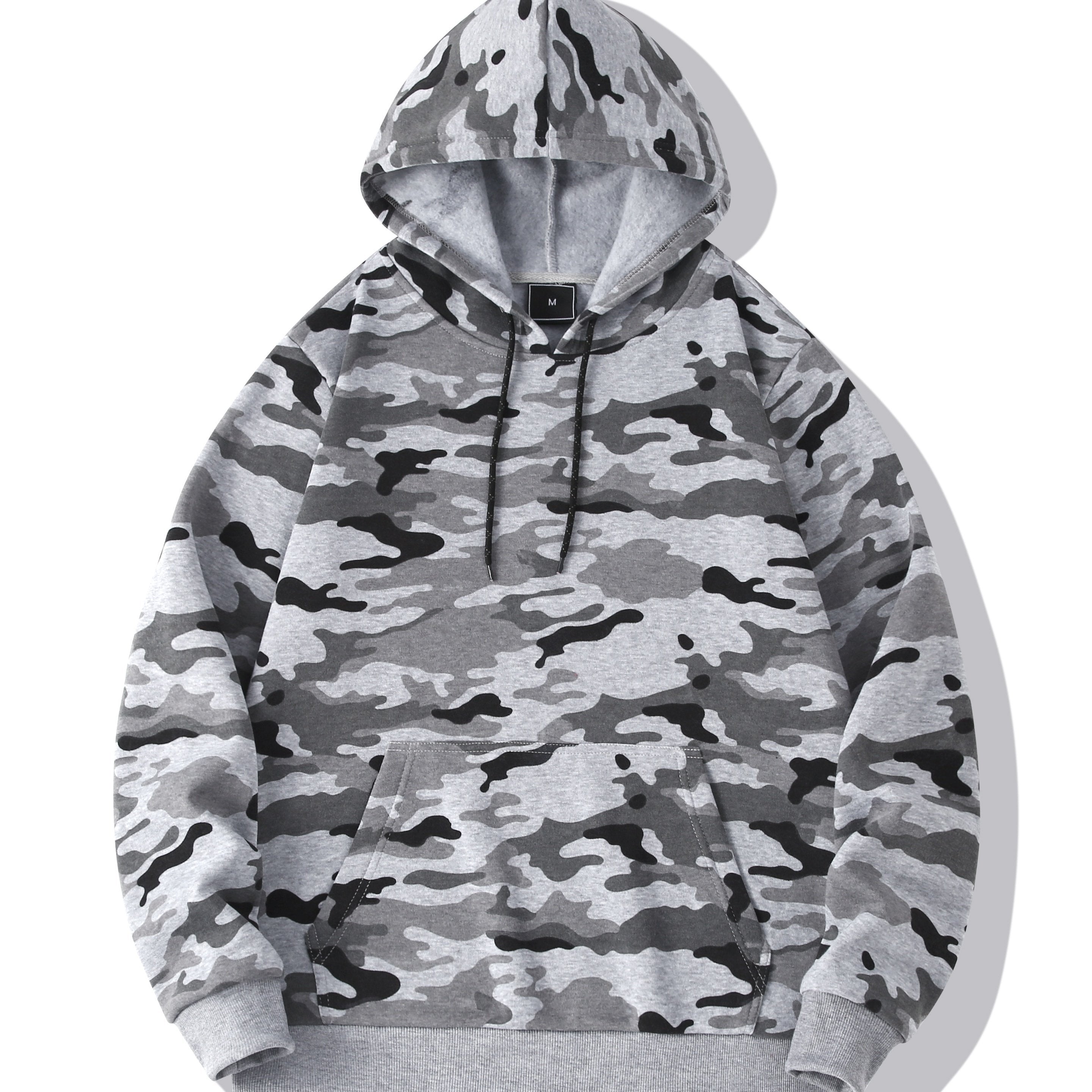 Stay cozy and cool in this hooded men's camouflage loose pullover fleece! -