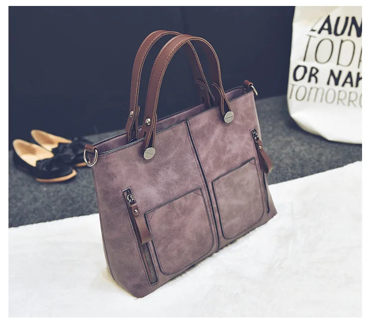 Make a statement with these luxurious handbags for women, crafted from leather and designed to be worn as shoulder bags. Elevate your style with these sac de luxe femme accessories, perfect for a chic and sophisticated look! -