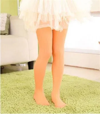 Help your little dancer shine on stage with these ballet dance pantyhose for children—designed for comfort and flexibility for their performances. -