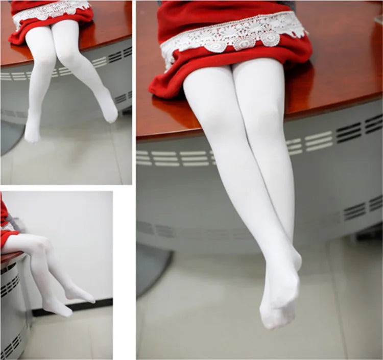 Help your little dancer shine on stage with these ballet dance pantyhose for children—designed for comfort and flexibility for their performances. -