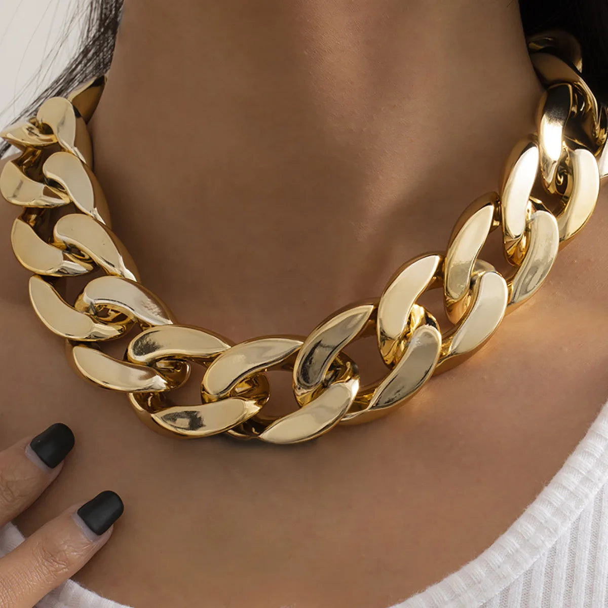 Simple Exaggerated Necklace -