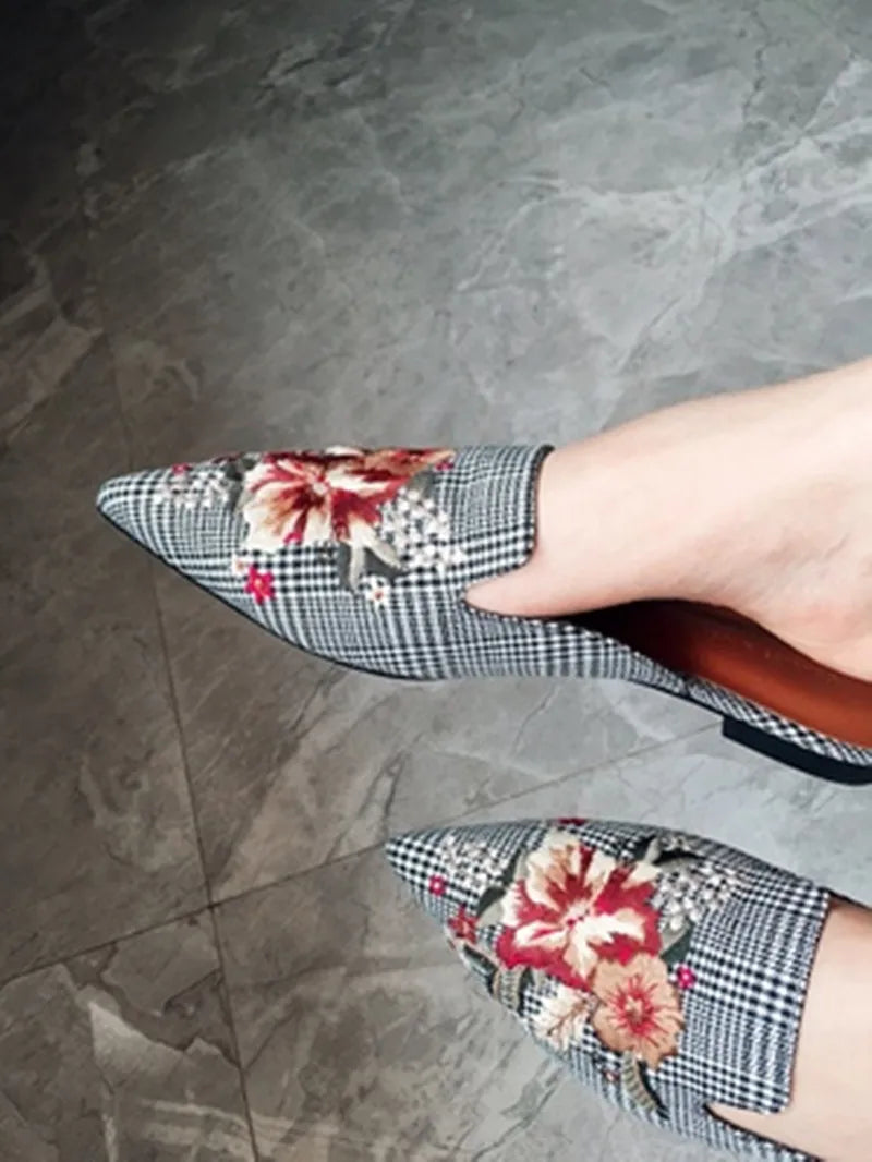 Women Flats Plaid Pointed Toe -