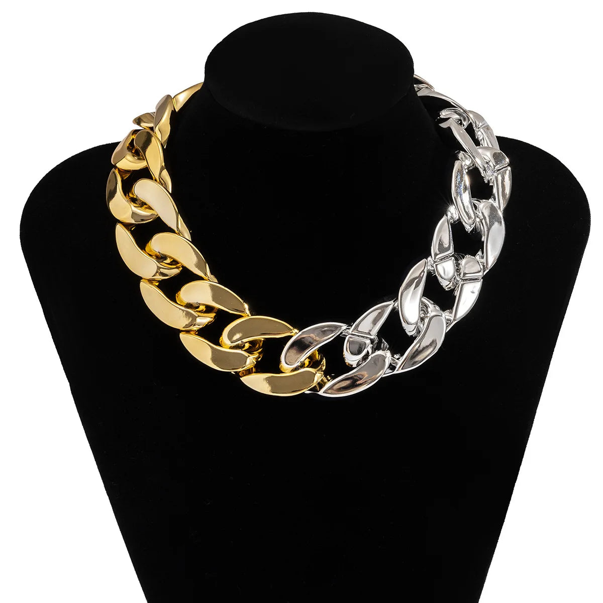 Simple Exaggerated Necklace -