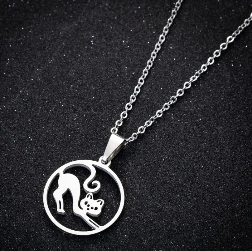 Simple Long Necklace with Arrow Pendant -