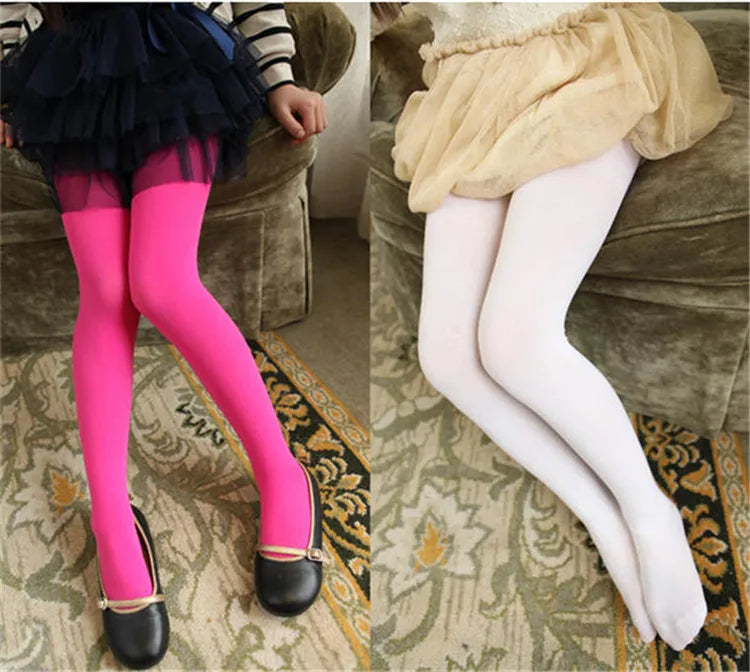 Help your little dancer shine on stage with these ballet dance pantyhose for children—designed for comfort and flexibility for their performances. -