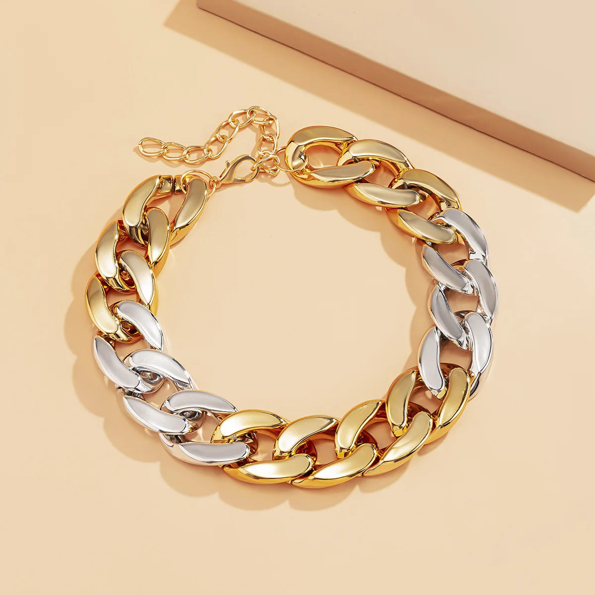 Simple Exaggerated Necklace -