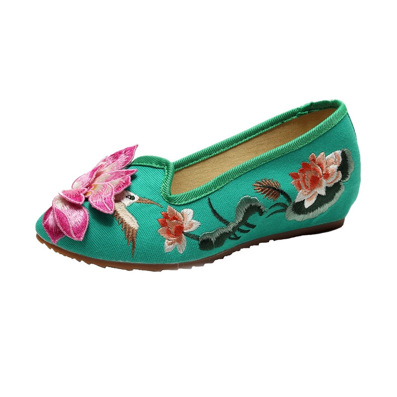 One Pedal Stereo Retro Inner Height Increase Embroidered Cotton Shoes -