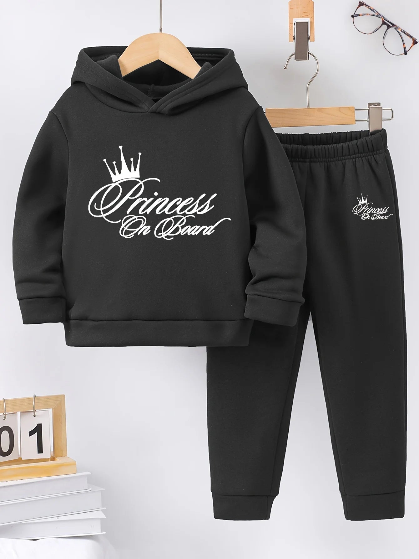 Girls tracksuits (4-6 years old) -