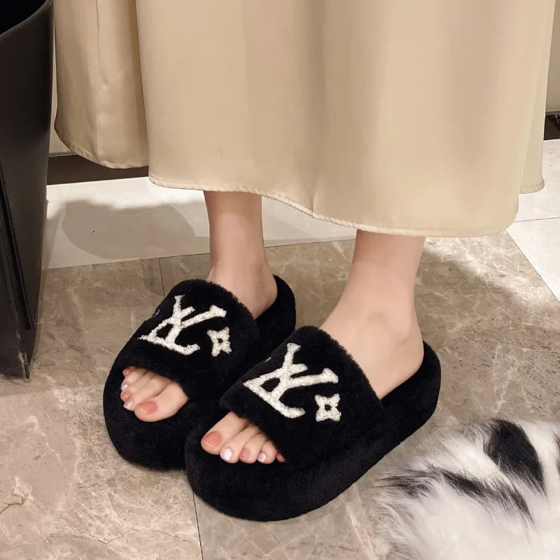 Women's Slippers (Fur) -