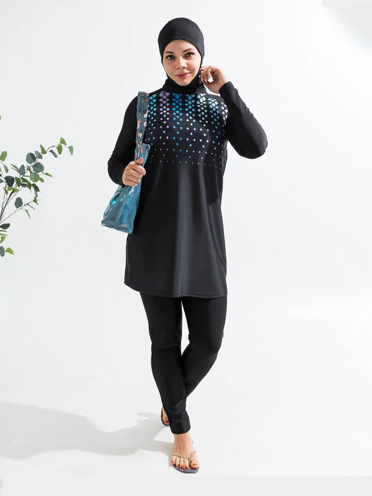 Stay modest and stylish with this Muslim swimming suit for women, perfect for enjoying the water with confidence and comfort! -