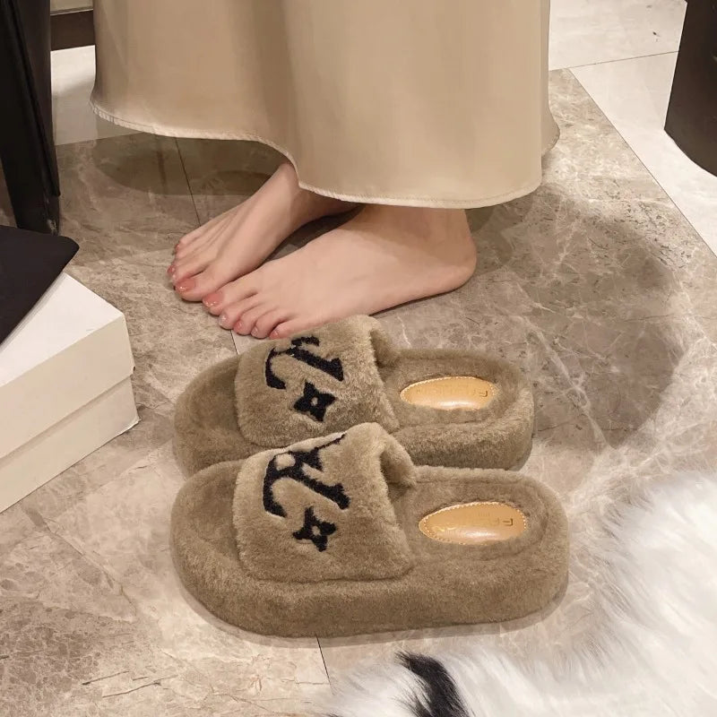 Women's Slippers (Fur) -
