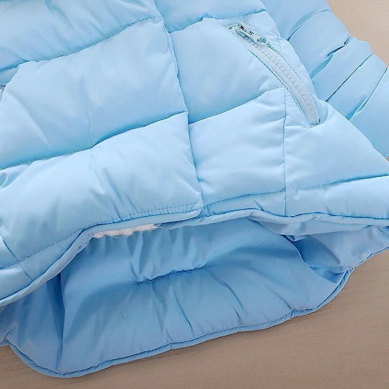 Keep your little one snug and stylish this winter with our new warm down jacket—perfect for baby girls and boys! -
