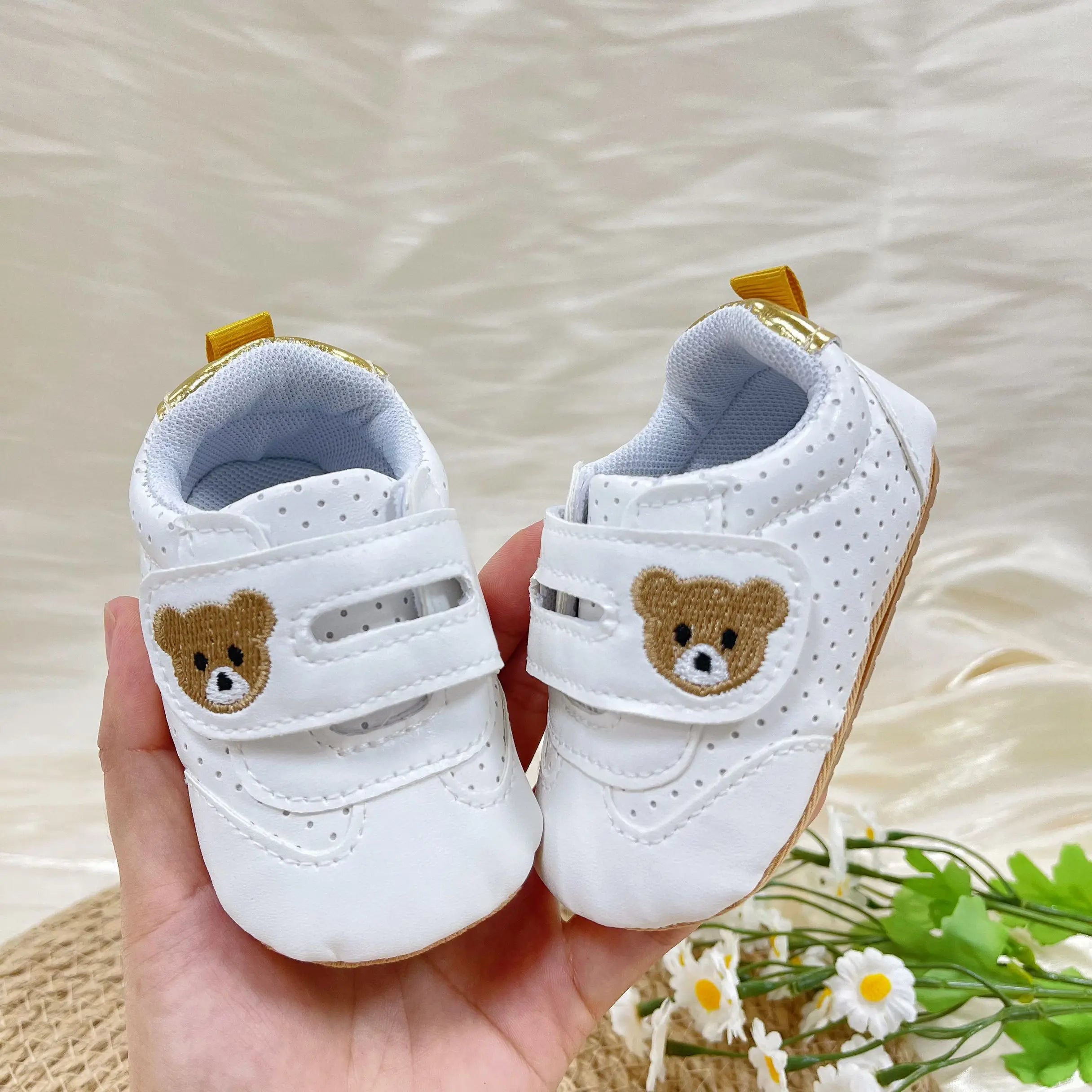 Boys and Girls Panda Sneakers 0 to 18 Months -