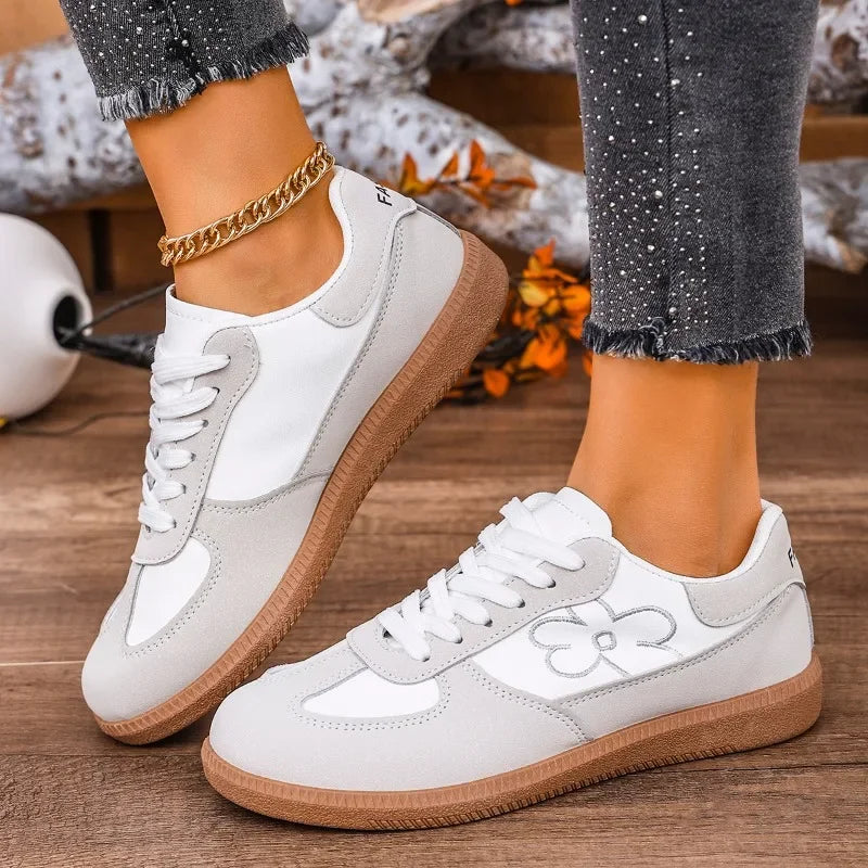 2025 Spring New Lace Up Women's Sports Shoes Plus Size Woman Sneakers Mixed Colors Female Fashion Versatile Flat Casual Sneaker -