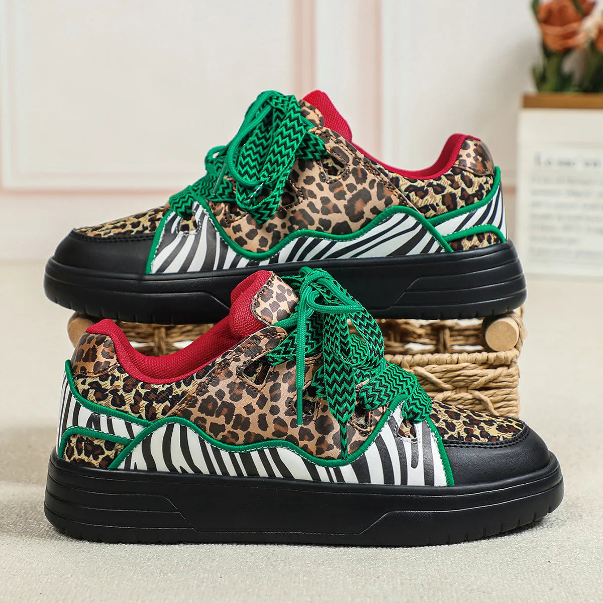 Sneakers -