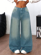 Stay cool and comfy in these trendy baggy jeans for women! -