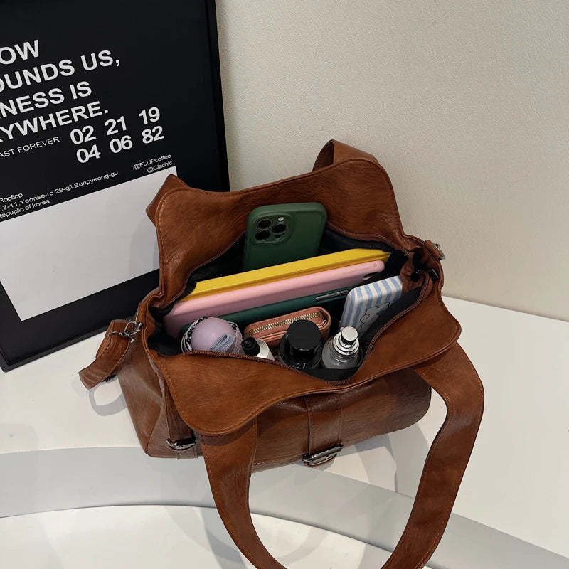 Make a statement with these luxurious handbags for women, crafted from leather and designed to be worn as shoulder bags. Elevate your style with these sac de luxe femme accessories, perfect for a chic and sophisticated look! -