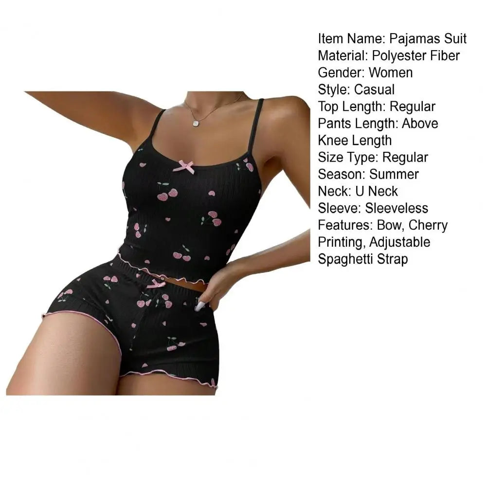 Stay comfortable and fashionable with this women's vest and shorts pajama suit—perfect for lounging or a cozy night's sleep in style! -
